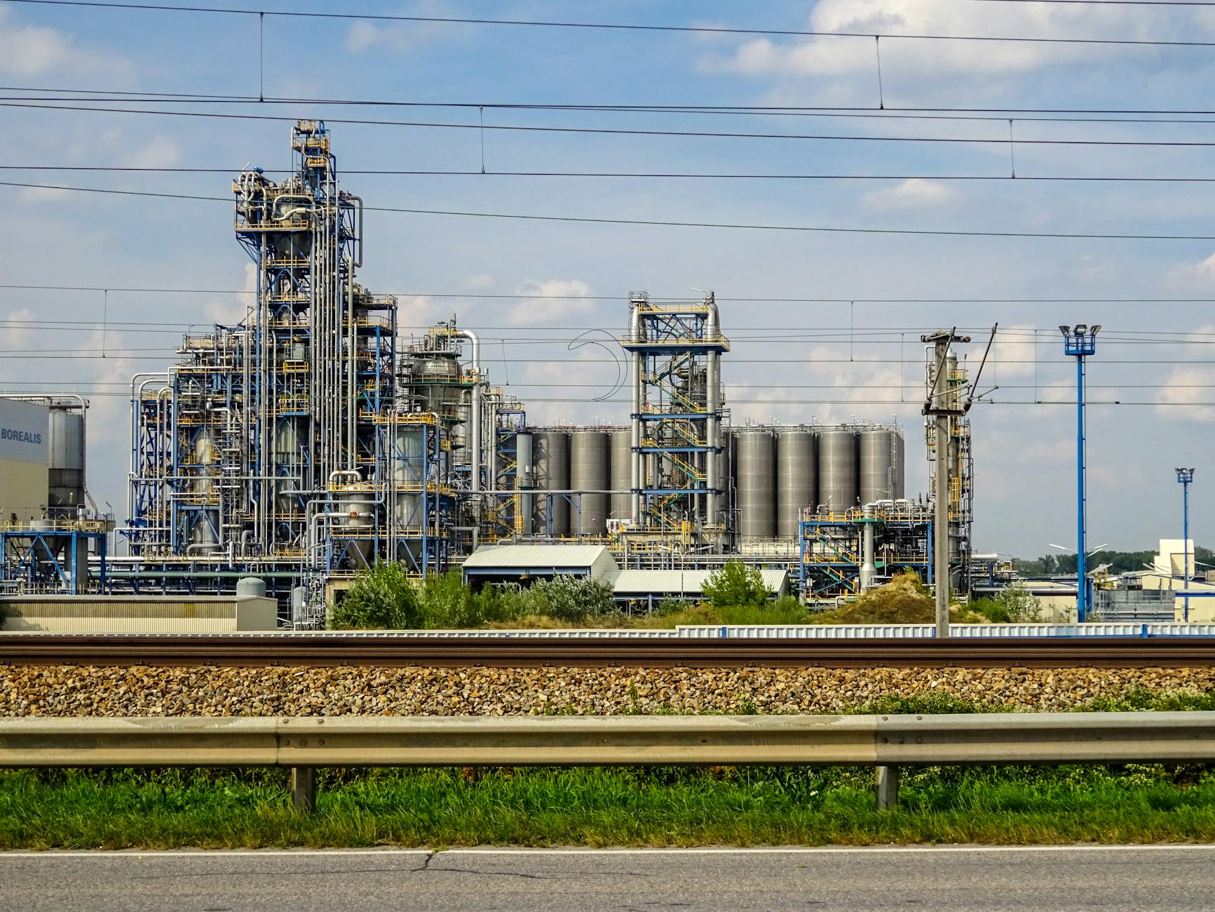 Asbestos Exposure at Michigan Consolidated Gas — Detroit, Michigan: Former Worker Claims